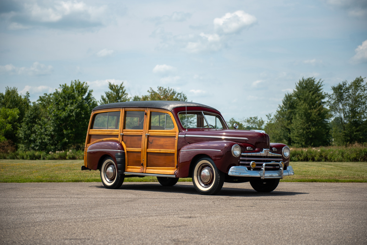1946 Ford Super Deluxe Station Wagon offered at RM Auctions’ Auburn Fall live auction 2019